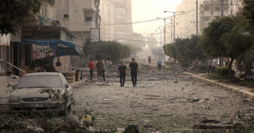 TV Al-Alam berjanji untuk terus berperang melawan Israel setelah kantornya di Gaza dihantam