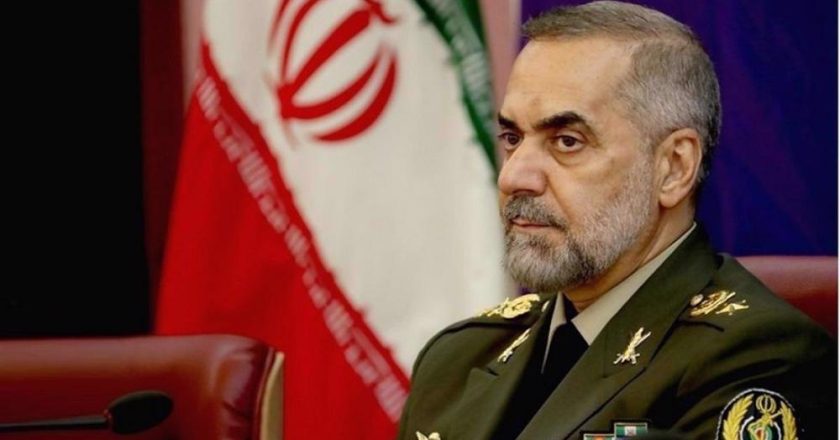 Iran akan memberikan respons yang kuat dan tegas terhadap kesalahan apa pun yang dilakukan musuh: Menteri Pertahanan