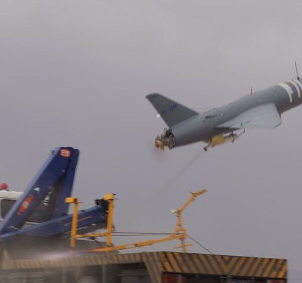 Iran memperingatkan serangan akan meluas seiring dengan semakin banyaknya drone Israel dan AS yang ditembak jatuh oleh sistem pertahanan udara.