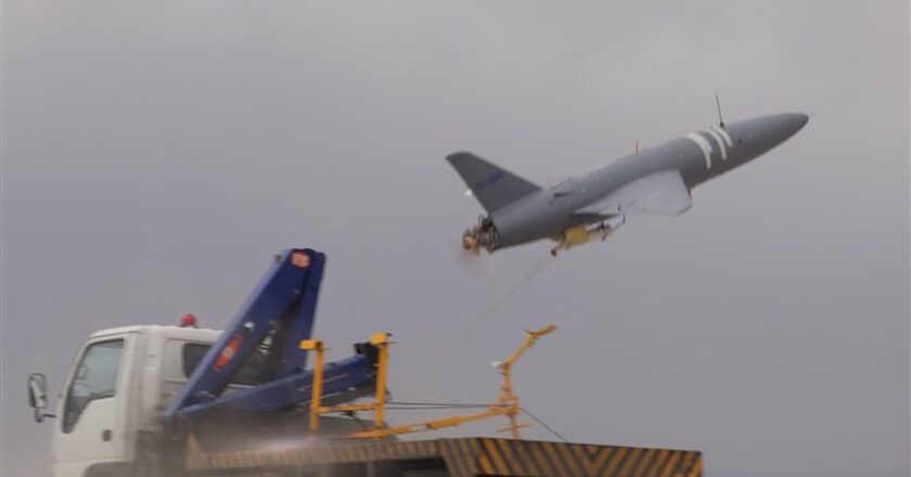 Iran memperingatkan serangan akan meluas seiring dengan semakin banyaknya drone Israel dan AS yang ditembak jatuh oleh sistem pertahanan udara.